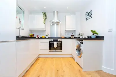 Marketfield Way, Redhill, RH1