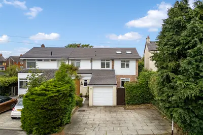 Ridge Crescent, Marple, SK6