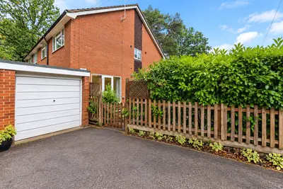 Park Road, Woking, GU22