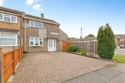 Oakpool Gardens, Leicester, LE2