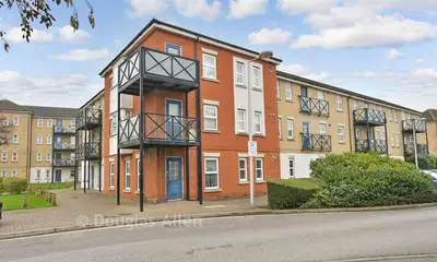 Glandford Way, Chadwell Heath, RM6