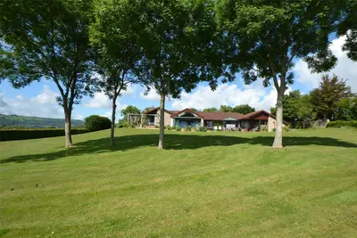 Compton Martin, Bristol