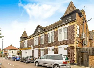 Lower Richmond Road, Mortlake, SW14