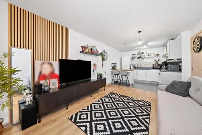 Harrow Close, Addlestone, KT15