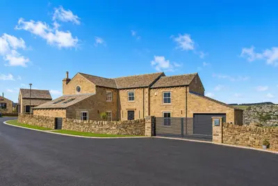 Hill House Road, HD9