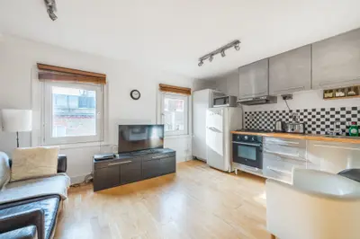 76a Sheen Road, Richmond