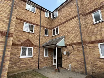 Grantchester Court, Highwoods, CO4