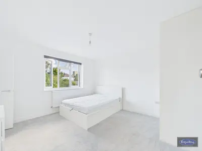 86 Latham Road, Bexleyheath, DA6