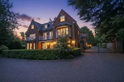 Amersham Road, Fairlawns Amersham Road, HP13