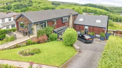 Bed Detached & 2 Bed Self-Contained Annexe
