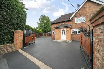 Winchester Road, Ash, GU12