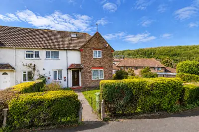 Deposit Alternative Available, Hillside, BN2