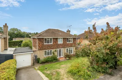 The Crescent, Romsey, SO51