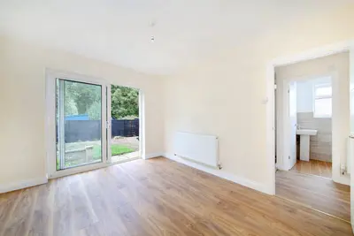 Runnymede, London, SW19