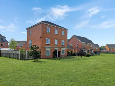 West Malling Close, Hopwood OL10 2WP