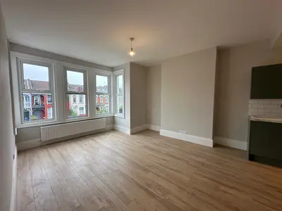 Brownlow Road, London, N11
