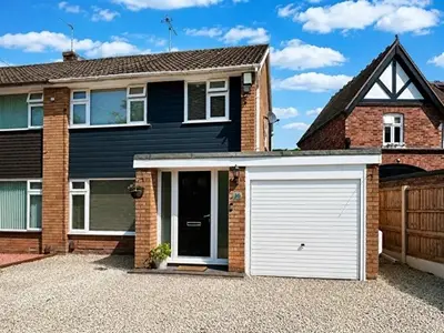 Station Road, Hagley, DY9