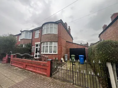 St. Johns Road, Old Trafford, M16