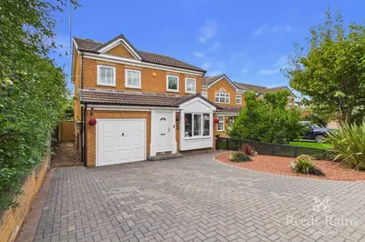 Limelands Road, Dinnington, South Yorkshire, S25