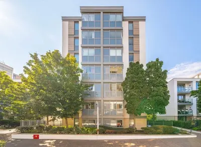 Clayponds Lane, Brentford, TW8