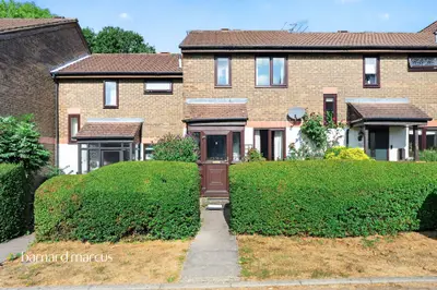 Lake View, North Holmwood, RH5