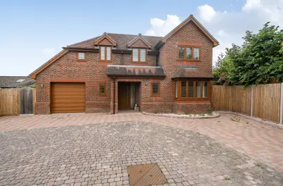Winchester Road, Botley, SO32