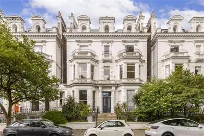 Pembridge Square, London, W2 4EH