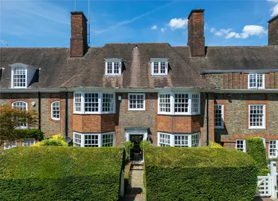 North Square, Hampstead Garden Suburb, NW11