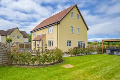 Horsey Down Common Hill, Cricklade, SN6