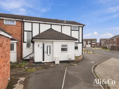 Central Avenue, Canvey Island, SS8