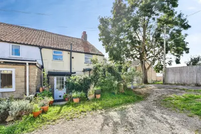 Albion Place, Frome, BA11