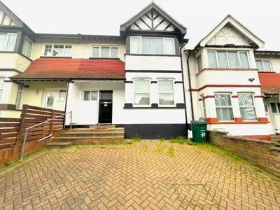 Montpelier Rise, London, NW11 9DS