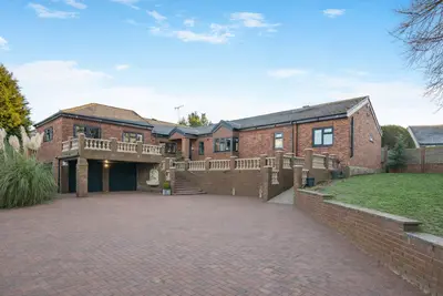 Fitzwilliam Street, Swinton, S64