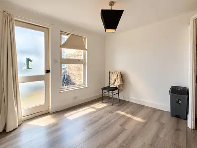 Teville Road, Worthing, BN11