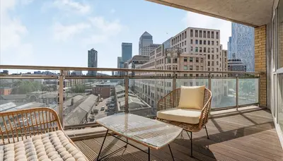 3rd Floor Circus Apartments, Westferry E14