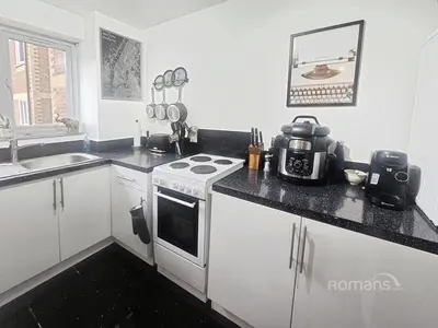 Walpole Road, Slough, SL1