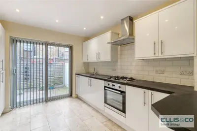 Spigurnell Road, Tottenham, N17