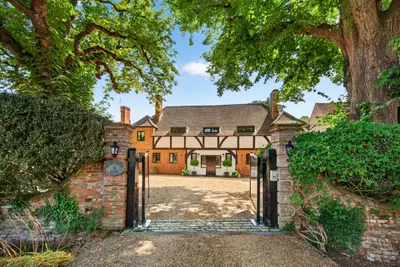 Burchetts Green Lane, Burchetts Green Maidenhead, SL6
