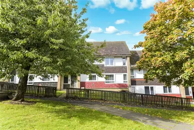 Lochiel Lane, Rutherglen, G73