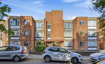 Holden Road, London, N12 7DG