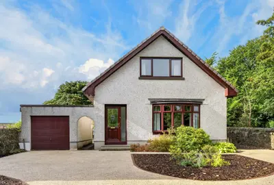 9 Meadowfoot Road, West Kilbride, KA23 9BX