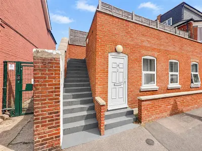 Seaside, Eastbourne, BN22 7QW