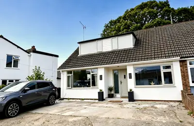 Brentwood Wrexham Road, Cefn-Y-Bedd, LL12