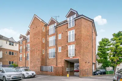 Springfield Road, Horsham, RH12