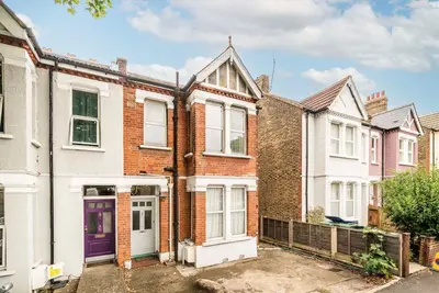 Greenford Avenue, W7