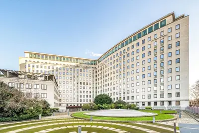 Whitehouse Apartments, Waterloo