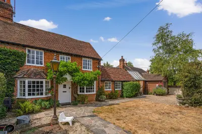Longwater Road, Eversley, RG27
