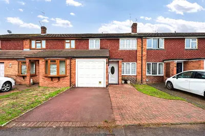 Oak Farm Close, Blackwater, GU17