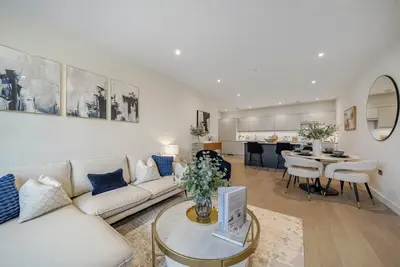 Eastworth Road, Chertsey, KT16