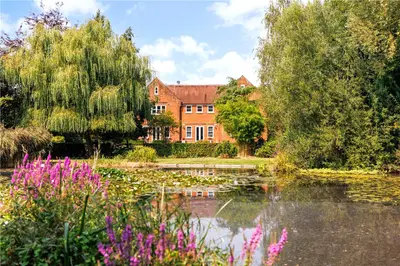 Milton Lilbourne, Pewsey, SN9